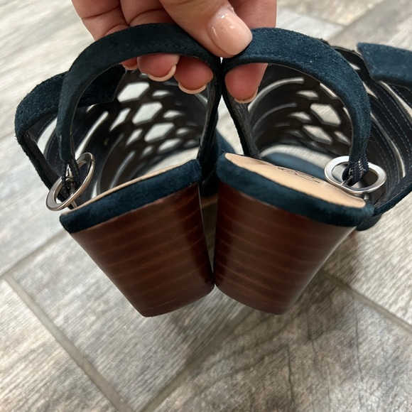 Bella Vita Blue Sandals - Picture 5 of 5